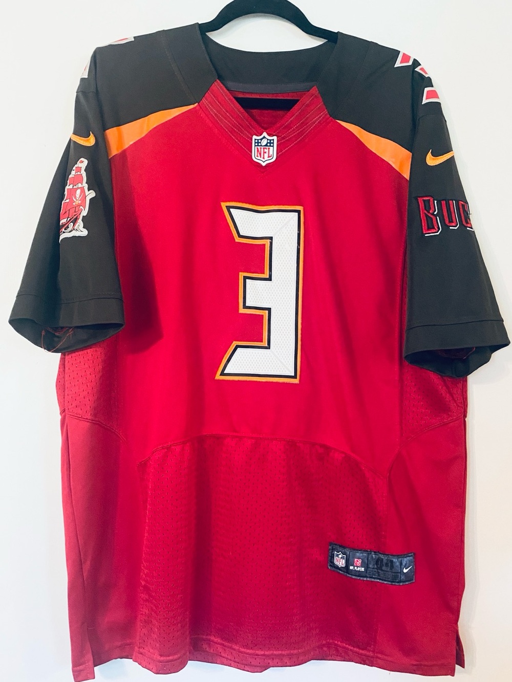 Nike NFL Jameis Winston 3 Tampa Bay Buccaneers On Field Football Jersey 44 L Red